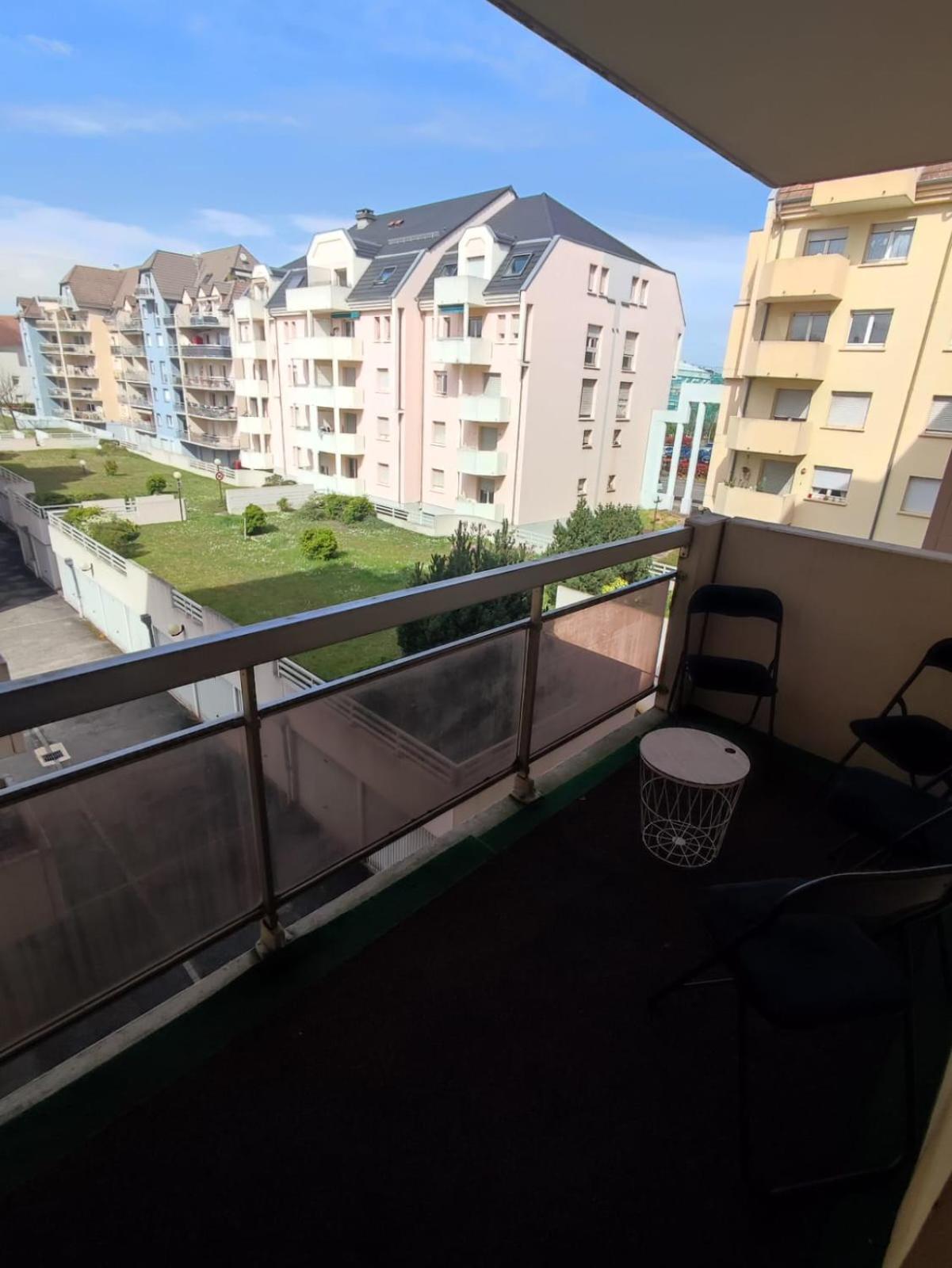Appartement Douillet-Kanamappart-Euroairport à Saint-Louis  Extérieur photo